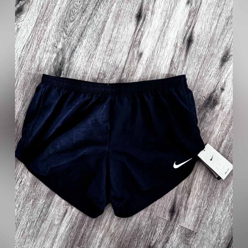 NWT Nike Women’s Black Athletic Running Shorts Large